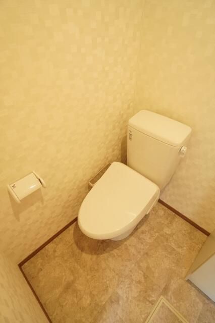 トイレ　コンパクトで使いやすいトイレです