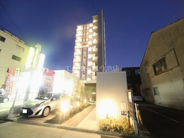 建物外観　外観　オートロック防犯カメラTVモニターホン宅配BOX完備