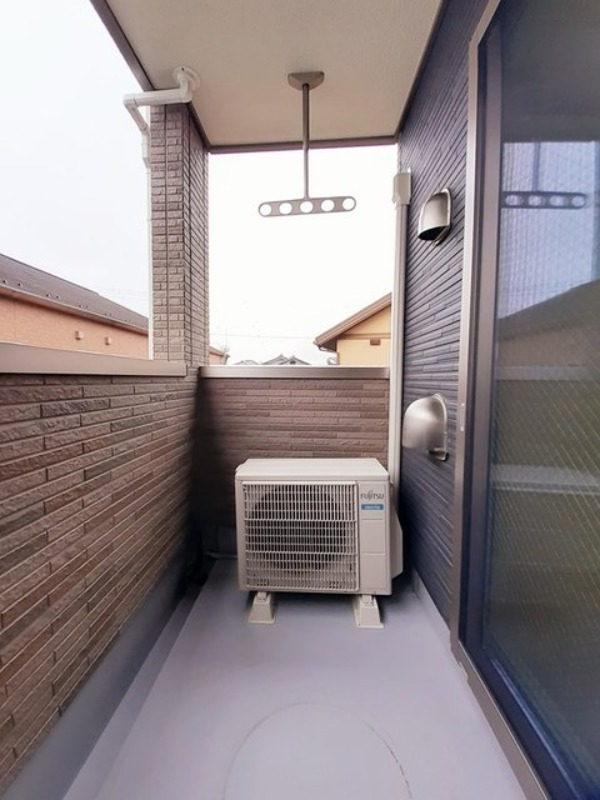 バルコニー　図面と現状に相違がある場合には現状を優先