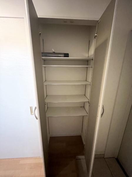 その他設備　大きなシュ－ズボックス