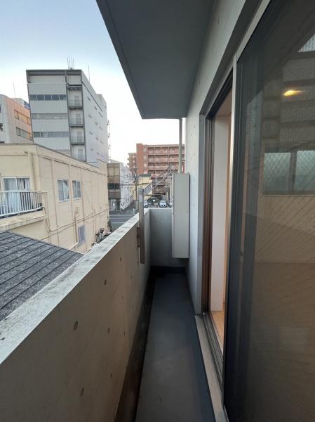 バルコニー　日当たりいいです！