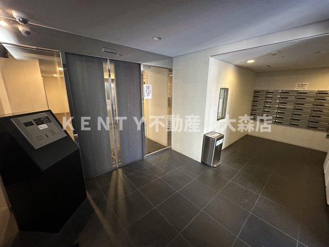 エントランス　清潔なエントランスです