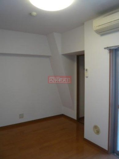 居室・リビング　エントランス