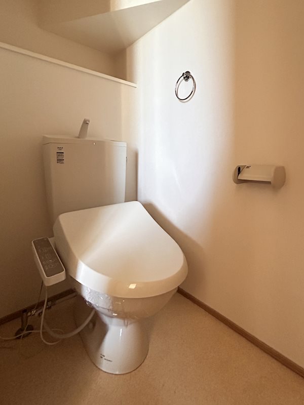 トイレ　ゆったりとした空間のトイレです