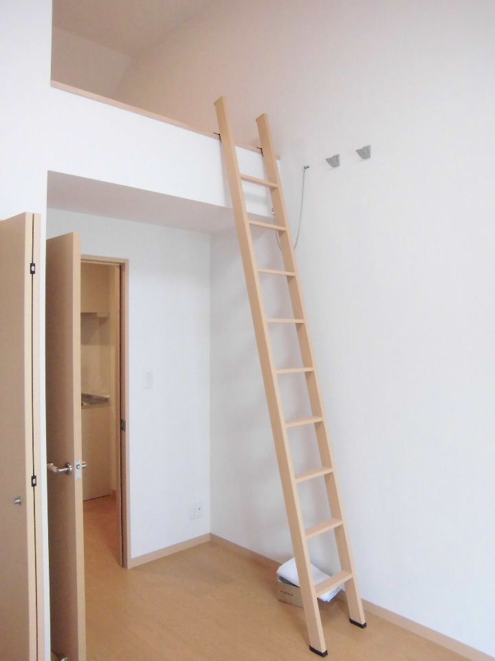 居室・リビング　ロフトは秘密のお部屋みたいですね！