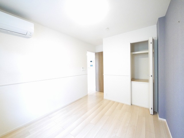 その他部屋・スペース　使い勝手のいい寝室です