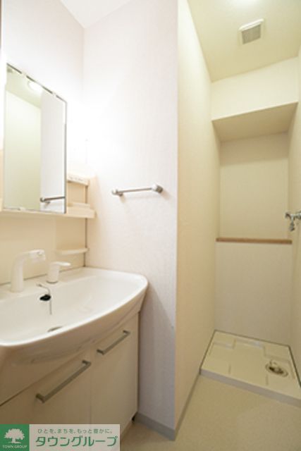 洗面設備　※写真は同タイプ住戸です。