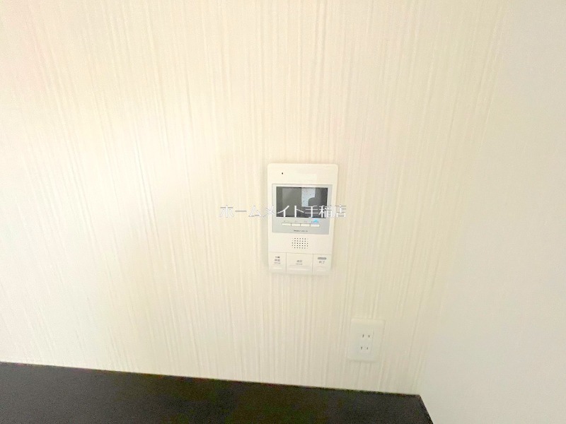セキュリティ　モニター付きインターホンで安心です♪