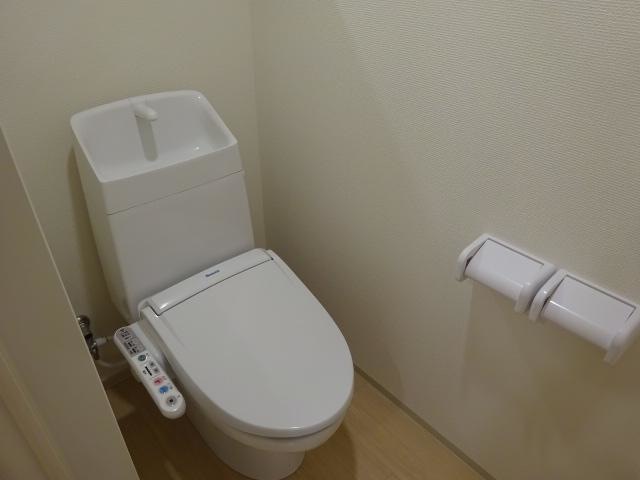 トイレ　温水洗浄便座あり☆