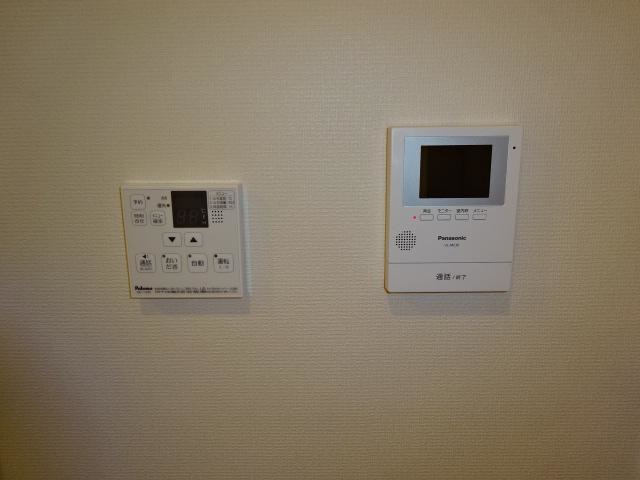セキュリティ　来客の確認できるTVドアホン付き！