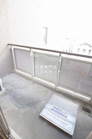 バルコニー　バルコニー付きで採光＆風通し良好！