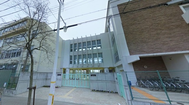 中学校　神戸市立太田中学校（中学校）まで566m