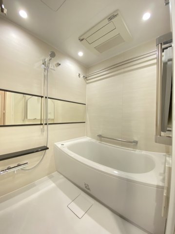 バス・シャワールーム　※別部屋写真