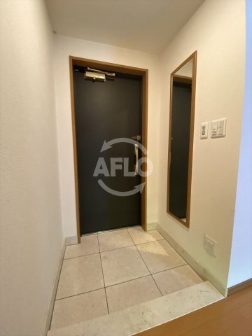 玄関　リーガルタワー大阪　玄関