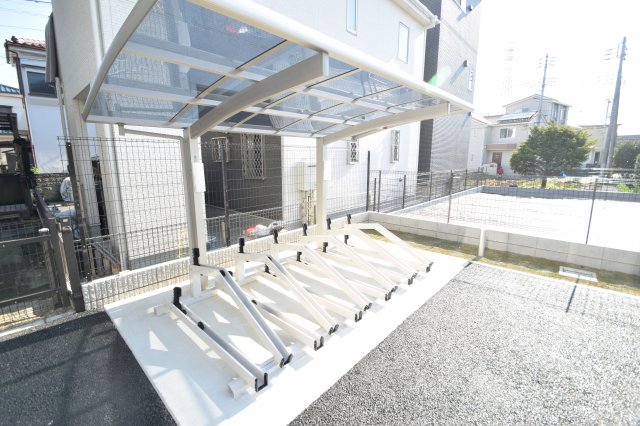 その他共有部分　駐輪場付きです。