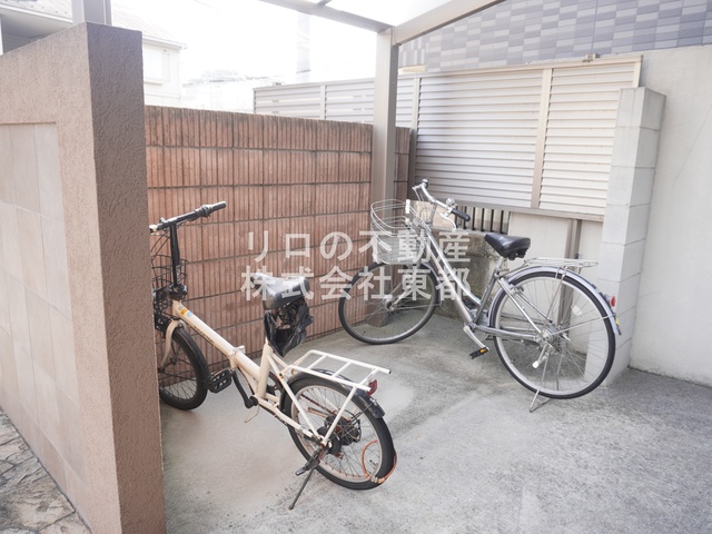 その他共有部分　自転車置き場ございます、お出かけの際にも便利ですね。