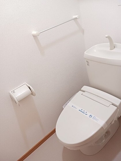 トイレ　※別号室のお写真です