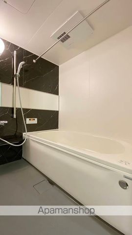 ＪＲ山陽本線 西川原駅 徒歩8分 3階建 築1年の風呂写真