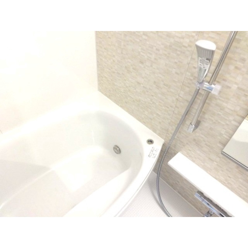 バス・シャワールーム　一日のお疲れをお取りください。