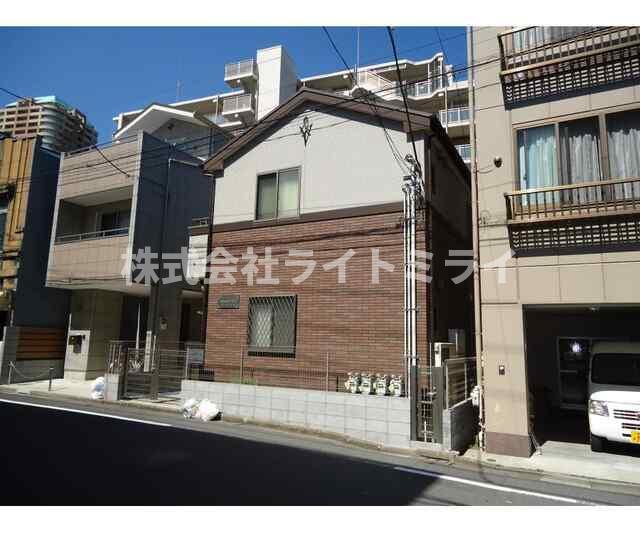 建物外観　?