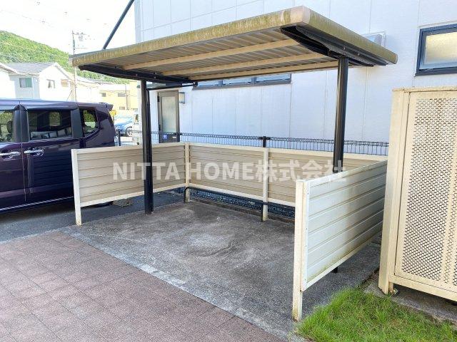 その他設備　敷地内に駐輪場、ゴミ捨て場があります★