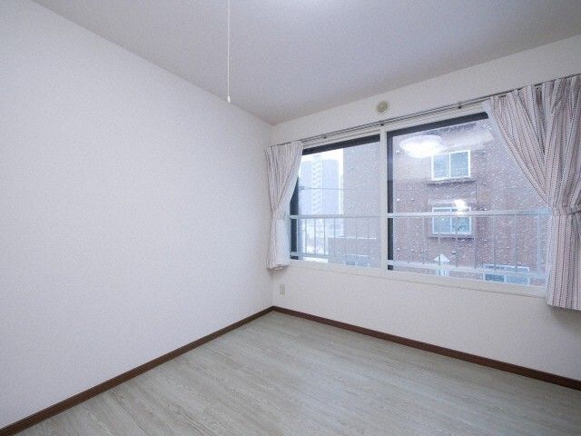 その他　※写真は４階同号室です。