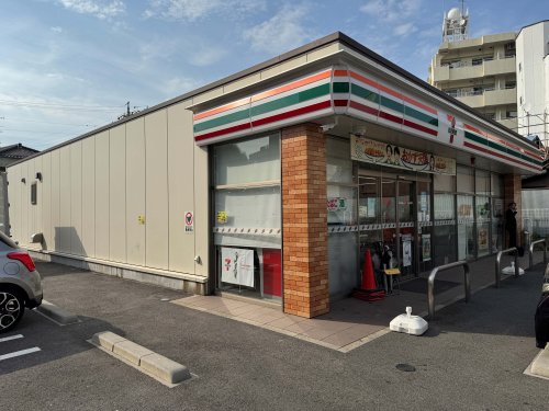 コンビニ　セブンイレブン 名古屋桜本町店（コンビニ）まで492m