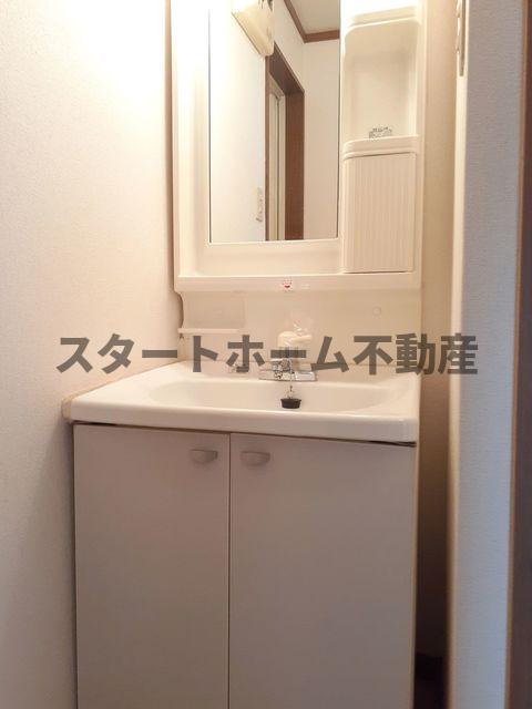 洗面設備　広い洗面スペース