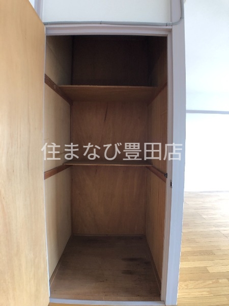 収納　別室同型写真