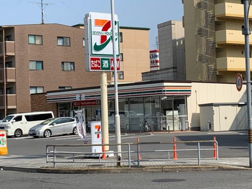 コンビニ　セブンイレブン 名古屋金山5丁目店（コンビニ）まで241m