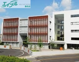 高校・高専　三重県立桑名高等学校（高校・高専）まで1000m