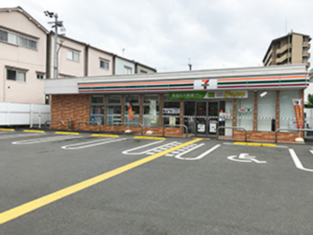 コンビニ　セブンイレブン東大阪玉串元町2丁目店（コンビニ）まで168m