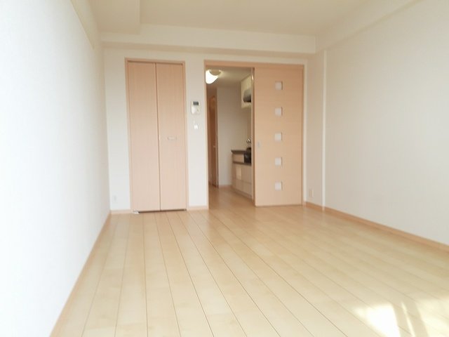 居室・リビング　物件の内装です