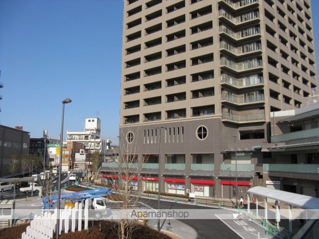 銀行　（株）三菱ＵＦＪ銀行／香里支店（銀行）まで879m