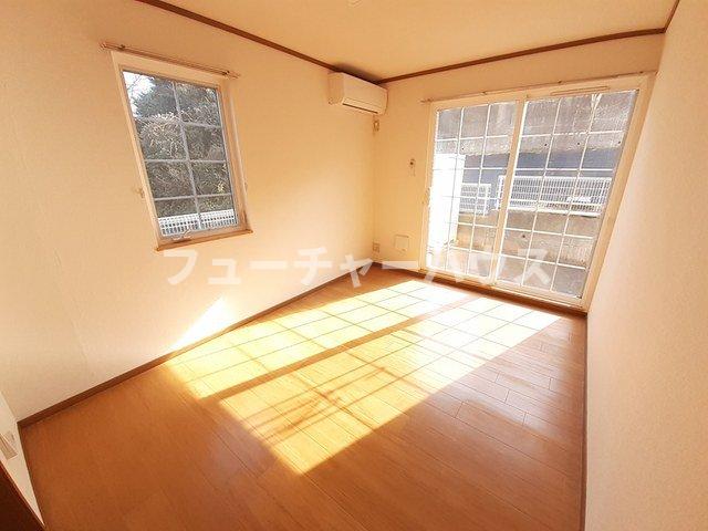居室・リビング　内装です