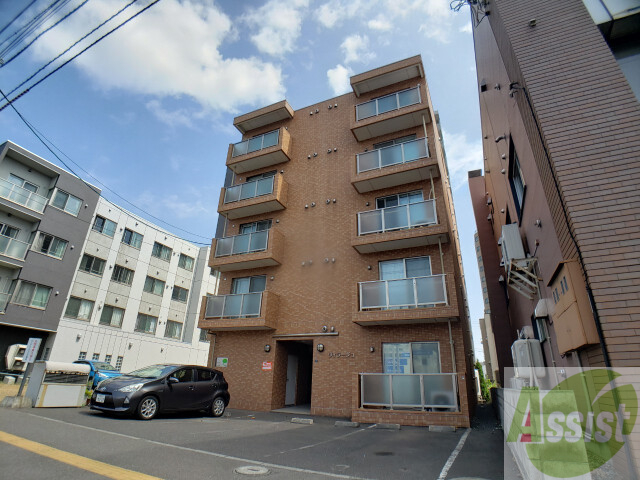 建物外観　札幌市北区北３１条西「ヴィラージュ」