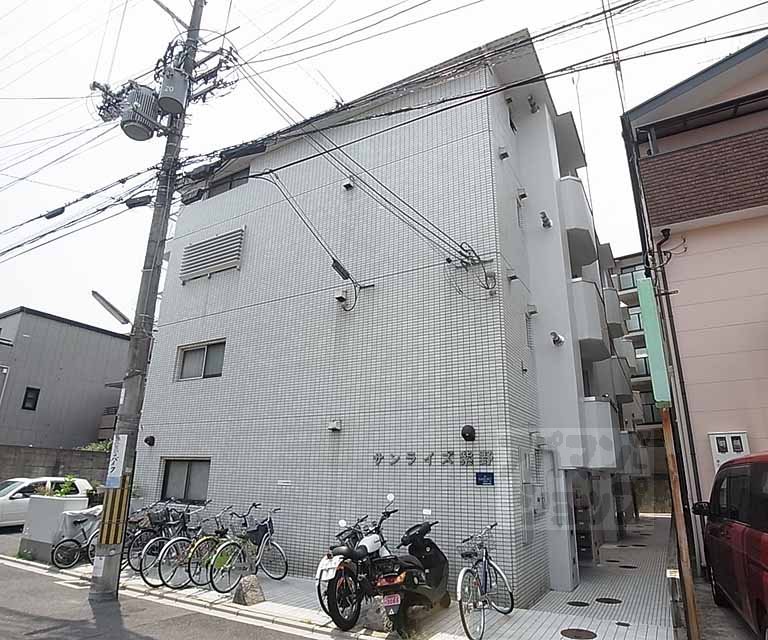建物外観　経験豊富なスタッフが精一杯お探しいたします！