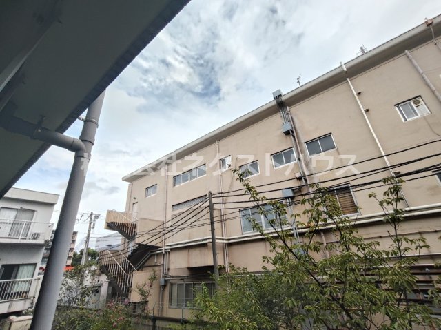 ＪＲ京浜東北線 川崎駅 バス乗車時間：15分 最寄りバス停で下車 徒歩2分 4階建 築33年のその他写真