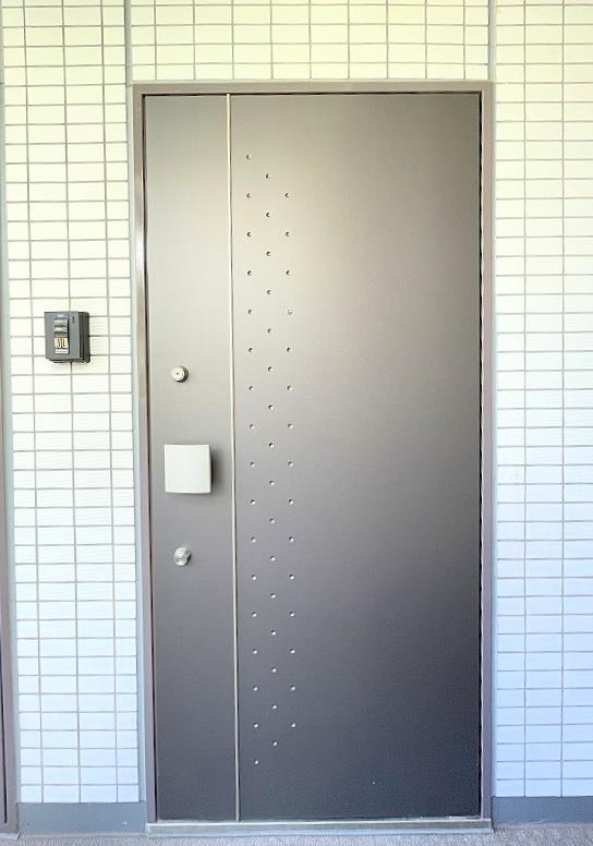 玄関　玄関外側