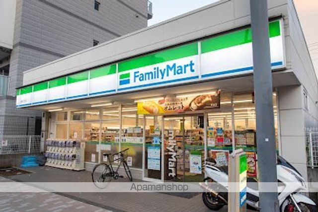 コンビニ　ファミリーマート大島四丁目店（コンビニ）まで633m