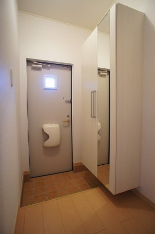 玄関　シンプルで使いやすい玄関です
