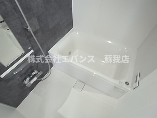 バス・シャワールーム　ゆったり過ごせるお風呂です