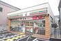 コンビニ　セブンイレブン 足立竹ノ塚駅西店（コンビニ）まで52m