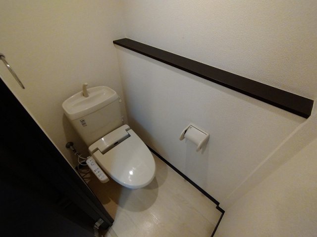 その他　温水洗浄便座設置