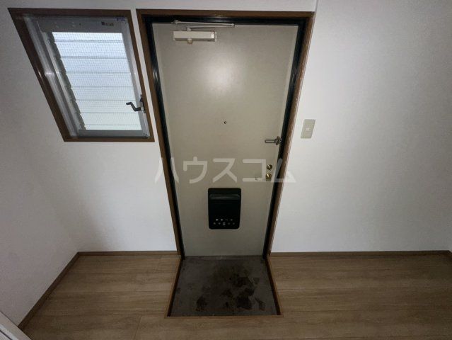 サニーハイツの玄関写真