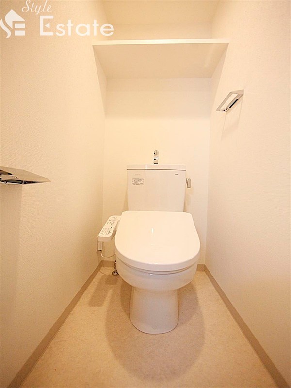 地下鉄東山線 中村日赤駅 徒歩6分 15階建 築1年のトイレ写真
