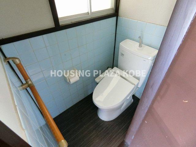 妙法寺字津江田貸家のトイレ写真