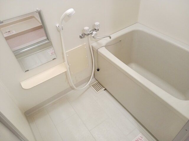 バイオレットハイムの風呂写真