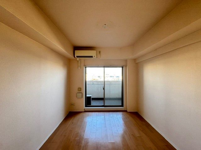 居室・リビング　同物件別部屋写真