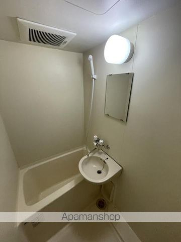 地下鉄谷町線 南森町駅 徒歩7分 10階建 築29年の風呂写真